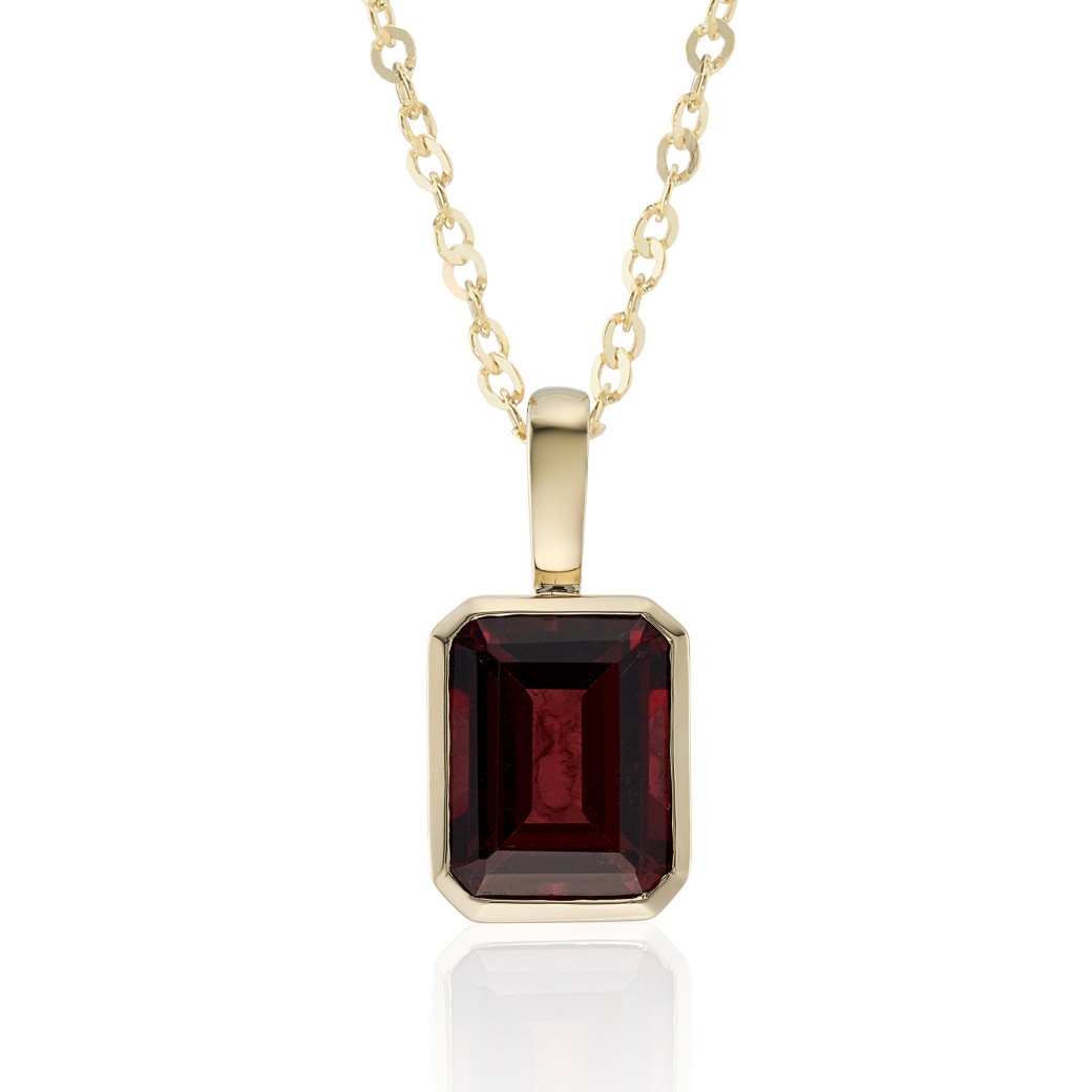 9ct Yellow Gold Large Octagonal Garnet Pendant Necklace 0302662 David Summerfield